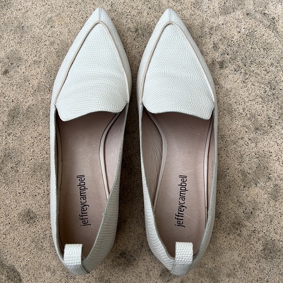 Jeffrey Campbel Pebbled Pointed Toe Flats with Wooden Heel Women's Size 8 - Picture 6 of 8